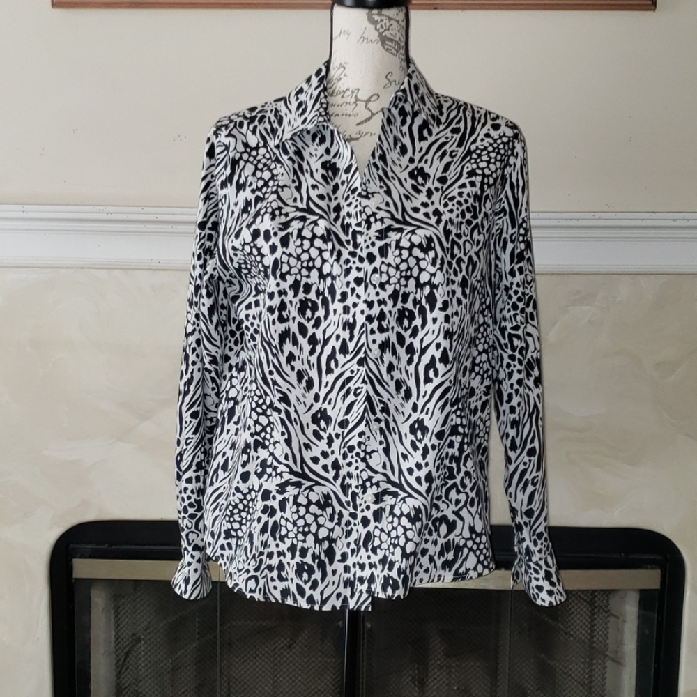 ♡EUC♡ CHICO'S NO IRON BUTTON DOWN